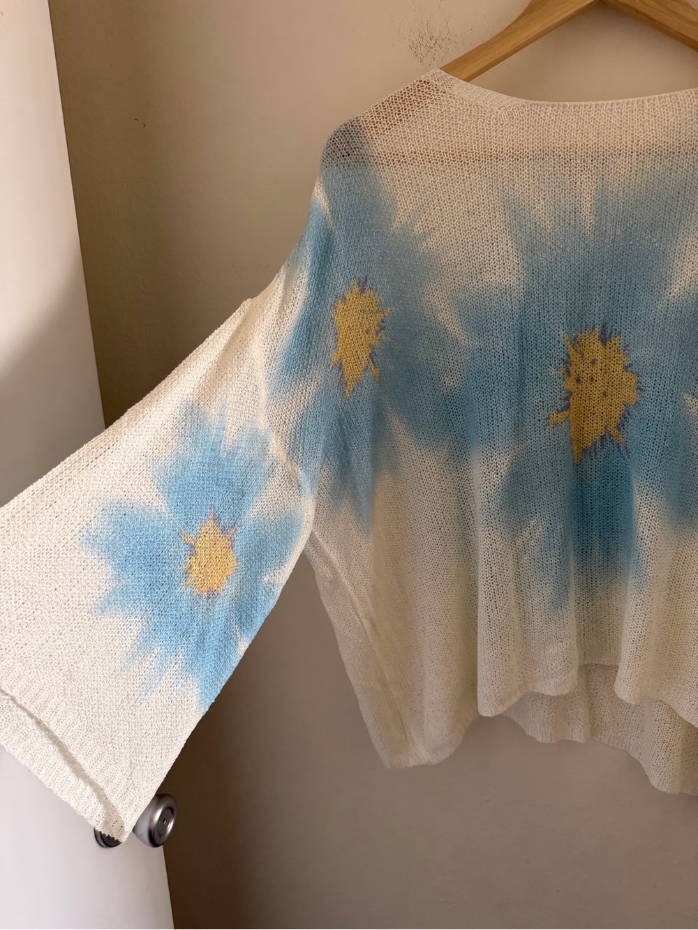 NWOT POL Clothing Sky Blue Floral Knit Sweater Oversized Daisy Open Knit S - Picture 5 of 7
